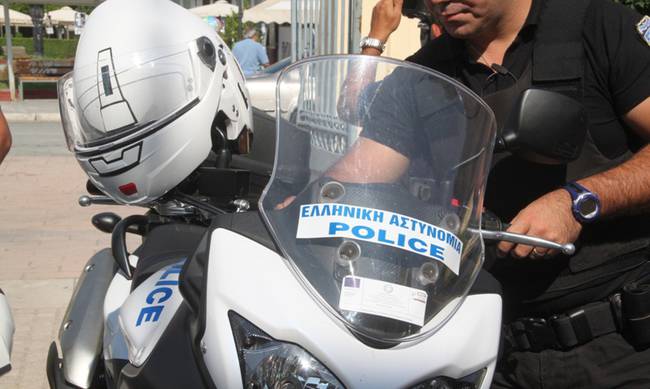 Εκτός υπηρεσίας… η μια στις τρεις μοτοσικλέτες της ΔΙΑΣ!