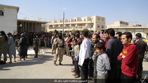 Φρικιαστικό έγκλημα του ISIS: Σκότωσαν ομοφυλόφιλους με λιθοβολισμό μέχρι θανάτου (σκληρές εικόνες)