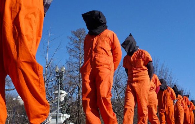 Φρικτά βασανιστήρια από το Ισλαμικό Κράτος σε αιχμαλώτους [βίντεο]