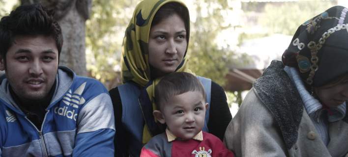 Έβγαλαν και την “ταρίφα”: Στα τρία ευρώ κατ’ άτομο η επιδότηση ενοικίου για τους 20.000 που θα μείνουν σε σπίτια!