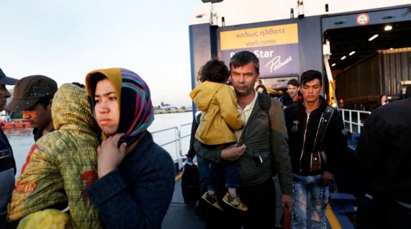 Ακόμη 2.682 λαθρομετανάστες έφτασαν σήμερα το πρωί στον Πειραιά