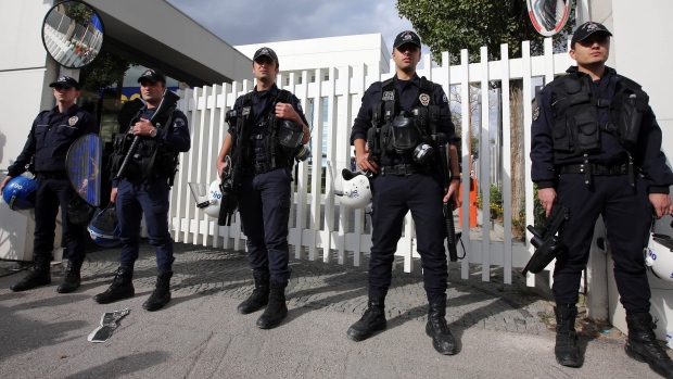 ΕΚΤΑΚΤΟ: Συνελήφθησαν και κτυπήθηκαν στην Κωνσταντινούπολη Έλληνες παρατηρητές των τουρκικών εκλογών