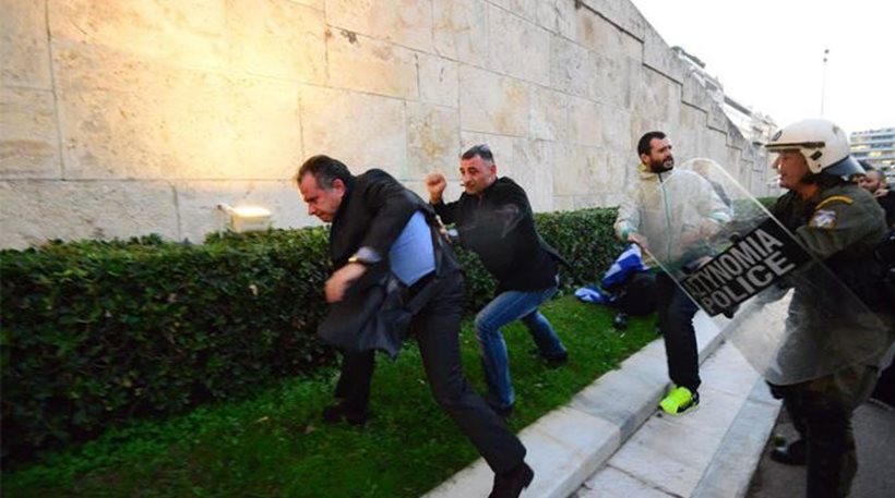 Συνελήφθη 22χρονος στο Ίλιον για την επίθεση στον Κουμουτσάκο