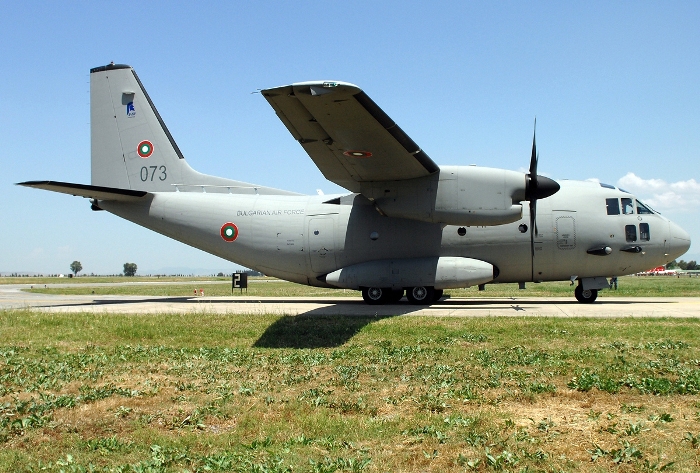 Βουλγαρικά C-27J πραγματοποιούν ακροβατικά! – Τα ελληνικά «λιάζονται» στην 112ΠΜ