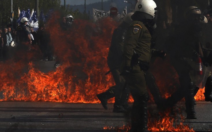 Σχέδια για αντιμετώπιση γενικευμένων ταραχών κάνουν στην ΕΛΑΣ μετά τα σημερινά επεισόδια