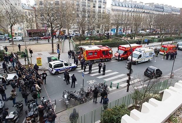 Reuters: Πώς συνδέεται ο Γάλλος μακελάρης του Μπατακλάν με τον τρομοκράτη της επίθεσης στο Charlie Hebdo (φωτο)