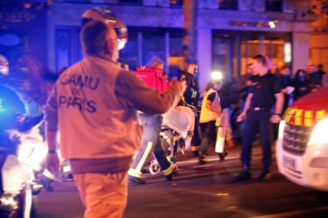 Παρίσι: Αλγερινής καταγωγής ο ένας από τους δράστες – Σε εξέλιξη μεγάλο ανθρωποκυνηγητό για τη σύλληψη ενός άλλου (8ος) που κατάφερε να ξεφύγει