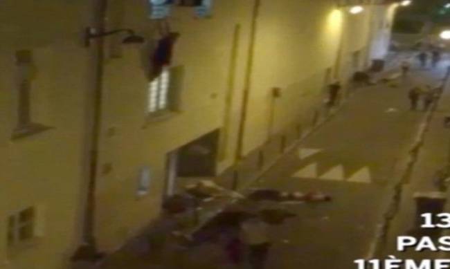 Έγκυος η γυναίκα που κρεμόταν από το μπαλκόνι στο Μπατακλάν! [βίντεο]