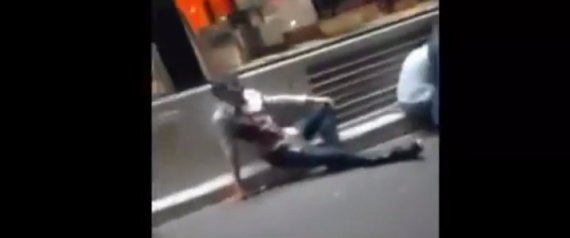 Οι δραματικές πρώτες στιγμές της επίθεσης στο θέατρο Μπατακλάν [βίντεο]