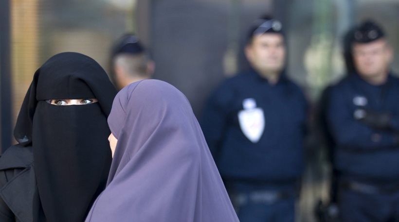Την απαγόρευση της μπούρκα και του νικάμπ στη Βενετία ζητά ο Ιταλός εισαγγελέας