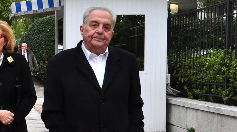 Εμπρηστική επίθεση σημειώθηκε λίγο μετά τα μεσάνυχτα στο σπίτι του Φλαμπουράρη στα Εξάρχεια