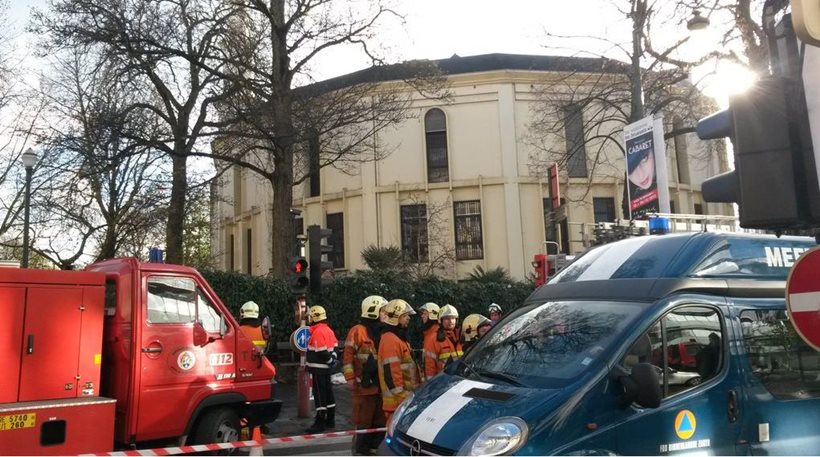 ΕΚΤΑΚΤΟ: “Κόκκινος” συναγερμός στις Βρυξέλλες – Εκκένωση τζαμιού λόγω ύποπτων φακέλων