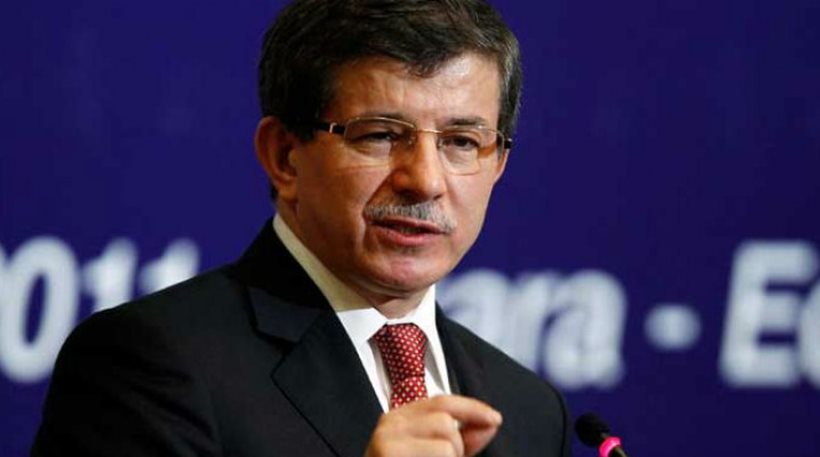 Σαν… να μην έγινε τίποτα ο Νταβούτογλου: “Η Άγκυρα θα συνεργαστεί με τη Ρωσία για να μειωθεί η ένταση”