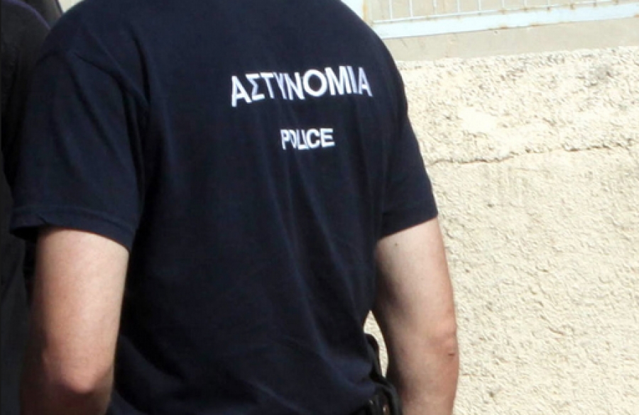 Ελέγχονται αστυνομικοί για πλαστά απολυτήρια