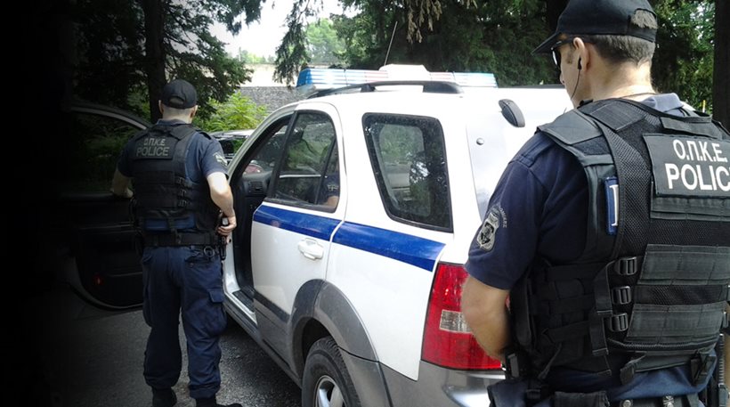 Συλλήψεις 21 ατόμων για συμμετοχή σε κύκλωμα μπράβων – Μεταξύ αυτών και τρεις αστυνομικοί