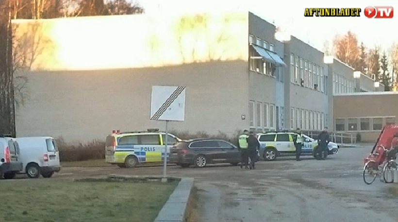 Σουηδία: Συναγερμός έχει σημάνει σε σχολείο λόγω ένοπλου άνδρα – Έχουν κλειδώσει τους μαθητές στις τάξεις [upd]