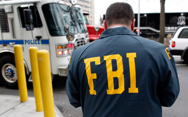 FBI: Ερευνά τις αναλήψεις ύψους 28.000 δολαρίων του ζευγαριού που αιματοκύλισε την Καλιφόρνια