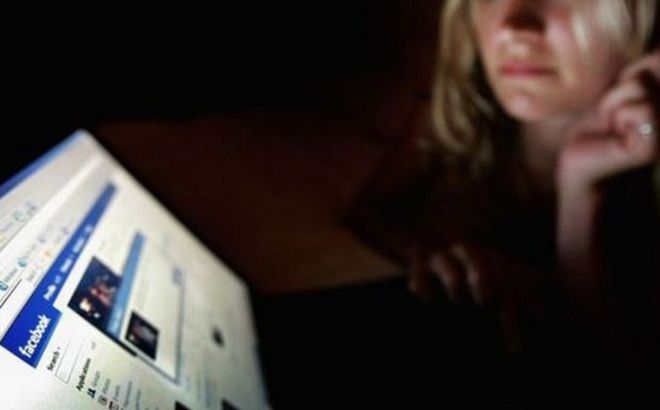 Νοσηλεύτρια αποπλάνησε 14χρονο μέσω Facebook – Πήγε στα Δωδεκάνησα να τον βρει