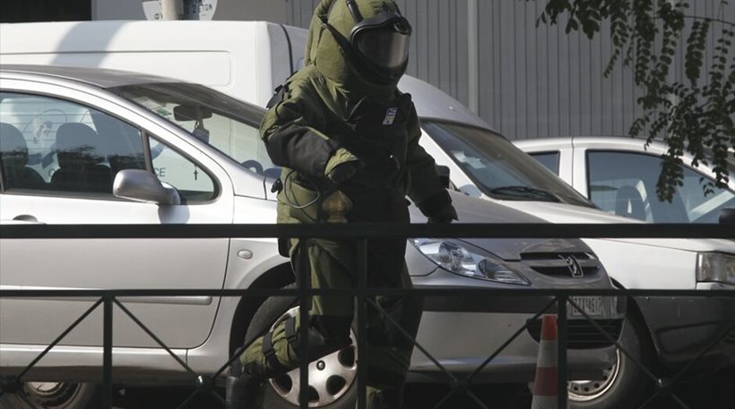 Απειλητικό τηλεφώνημα για βόμβα σε εκδήλωση που παρίσταντο οι Πανούσης και Κουρουμπλής