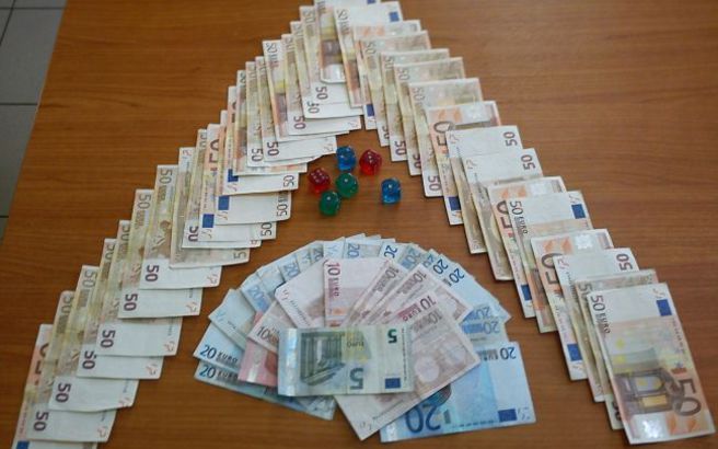 Πέντε συλλήψεις για ζάρια