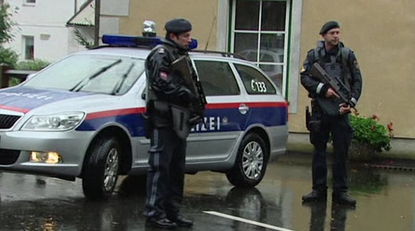 Συλλήψεις δύο υπόπτων για εμπλοκή στις επιθέσεις στο Παρίσι στην Αυστρία