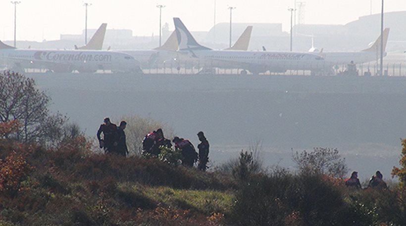 Ζημιές σε πέντε αεροσκάφη προκλήθηκαν από τη μυστηριώδη έκρηξη σε αεροδρόμιο στην Κωνσταντινούπολη