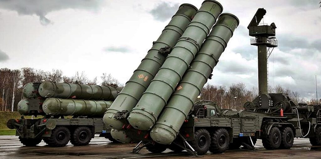 Ο Β.Πούτιν ανακοίνωσε την συμμαχία Μόσχας-Νέου Δελχί κλείνοντας συμφωνίες “μαμούθ” αξίας 150 δισ. δολαρίων και αφήνει “άφωνη” την Δύση