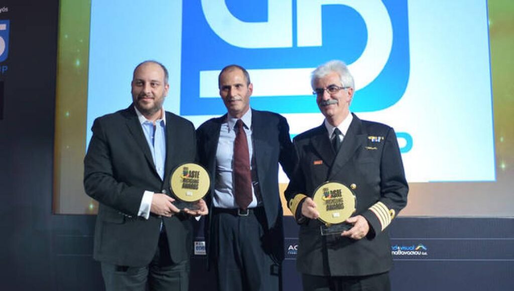 Βραβείο στο Πολεμικό Ναυτικό για το ΝΝΑ (φωτό)