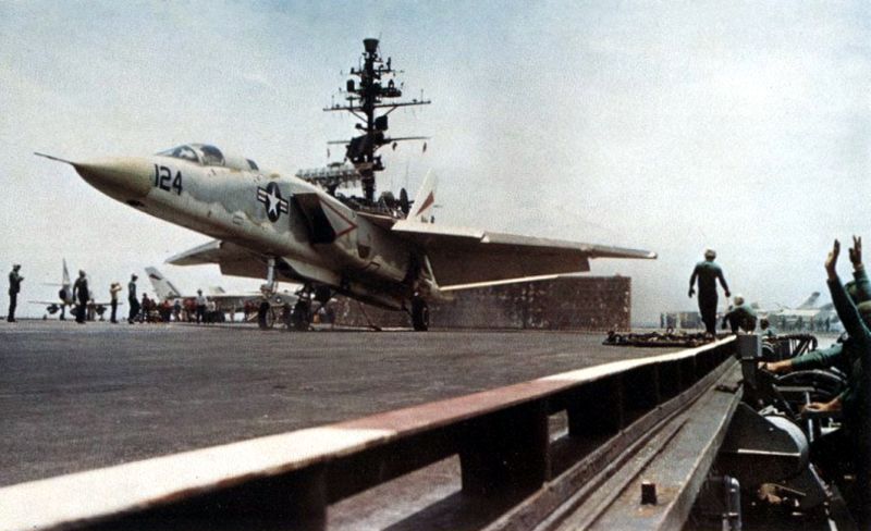 Στο κατάστρωμα του USS Constellation to 1967