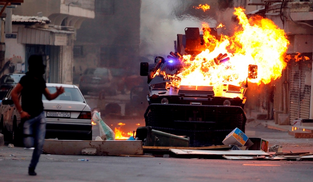 Διαρκής κλιμάκωση: Συγκρούσεις σαουδαραβικών δυνάμεων και σιιτών στην έδρα του 5ου αμερικανικού Στόλου στο Μπαχρέϊν (vid) (upd)