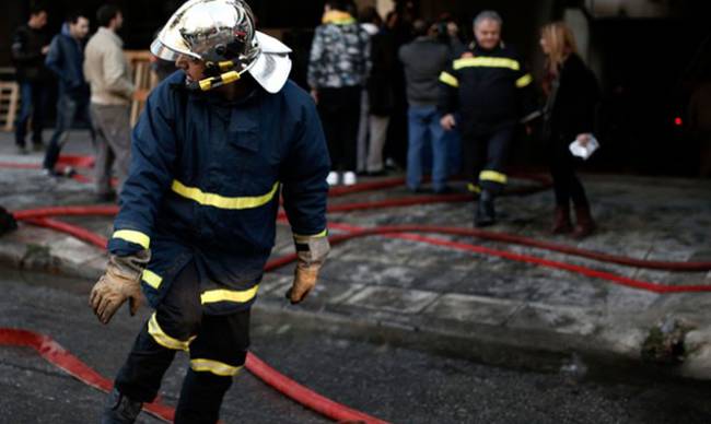Εκρηκτικός μηχανισμός σε σούπερ μάρκετ στον Άλιμο