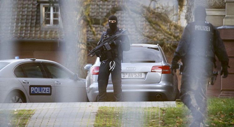 Ευρωπαϊκό αντιτρομοκρατικό κέντρο και ηλεκτρονικά βραχιόλια για παρακολούθηση ισλαμιστών!