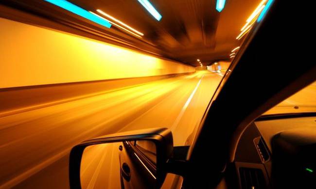 Μετά από αυτό το βίντεο θα ξανακάνετε προσπέραση από δεξιά;