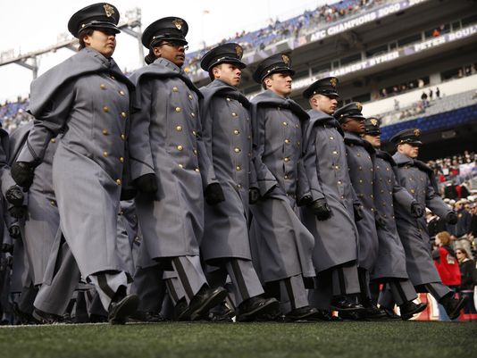 Τραγικά τα ποσοστά σεξουαλικών παρενοχλήσεων στις στρατιωτικές Ακαδημίες των ΗΠΑ