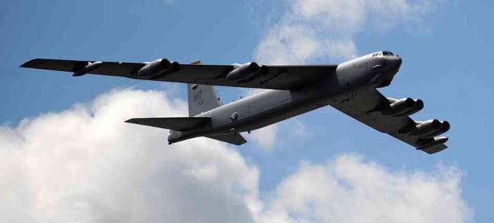 Πτήση βομβαρδιστικού Β-52 των ΗΠΑ κοντά στα σύνορα της Β. Κορέας μετά την πυρηνική δοκιμή [βίντεο]