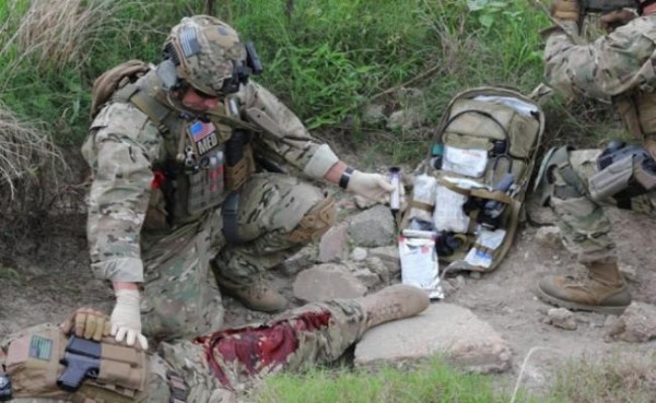 Αιμοστατική συσκευή που χρησιμοποιεί ο αμερικάνικος στρατός κλείνει πληγές μέσα σε 20 δεύτερα! [βίντεο]