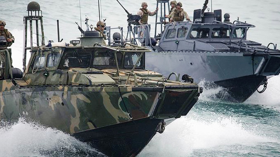 ΕΚΤΑΚΤΟ: Οι “Ιρανοί Φρουροί”  κατέλαβαν δύο αμερικανικά περιπολικά σκάφη και αιχμαλώτισαν δέκα ναύτες στον Κόλπο (φωτό,vid) UPD