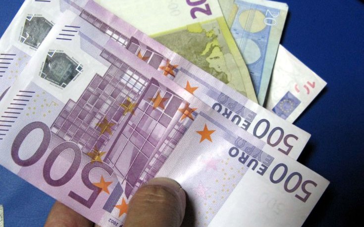 Εξαπατούσε ανυποψίαστους πολίτες, τάζοντάς τους εργασία