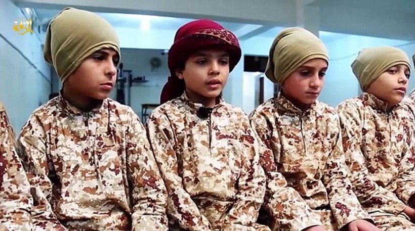 11χρονο αγόρι από το Ιράκ περιγράφει πως εκπαιδεύουν τα παιδιά οι τζιχαντιστές [φωτό]