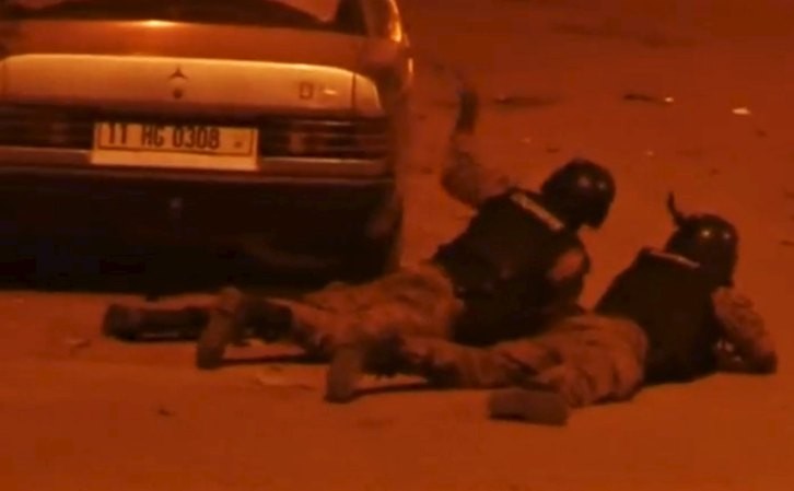 Ισλαμιστική επίθεση σε ξενοδοχείο στην Μπουρκίνα Φάσο – 33 τραυματίες άγνωστος ο αριθμός των νεκρών
