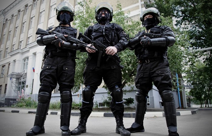 Επέμβαση των ειδικών δυνάμεων  της ρωσικής Αστυνομίας για εξουδετέρωση δύο ενόπλων – Βίντεο