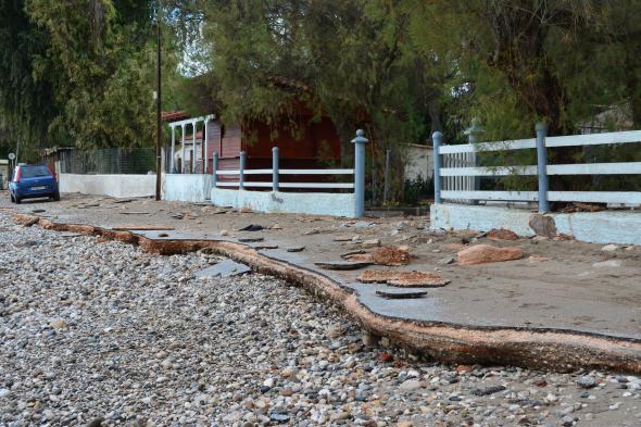 Καταστροφές σε παραλιακά χωριά της Αργολίδας (φωτό)