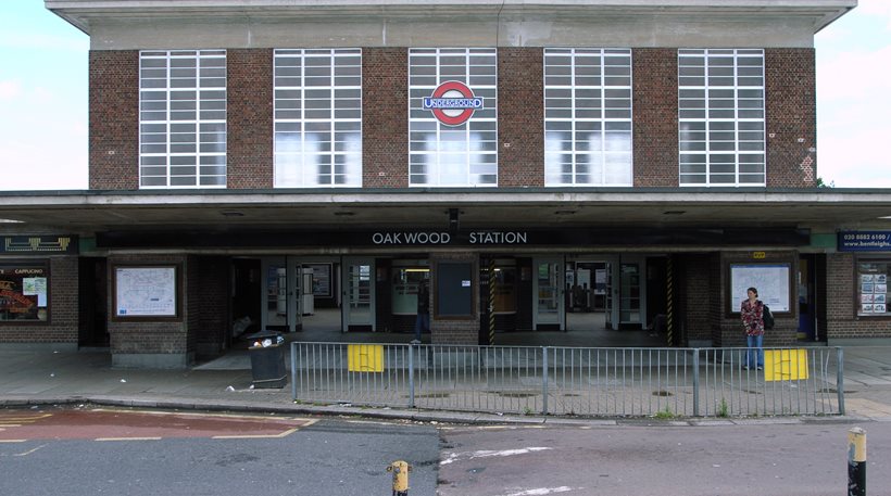 Βρετανία: Μυστηριώδες έγκλημα σε ώρα αιχμής κοντά σε σταθμό μετρό του Λονδίνου