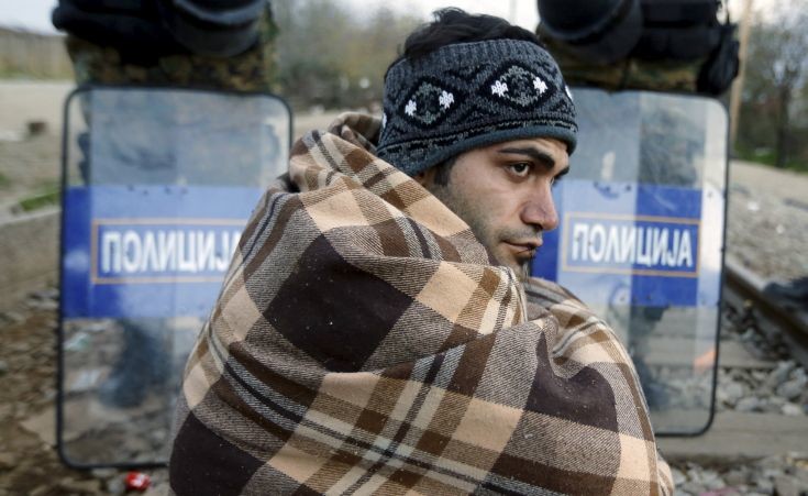 Πάνω από 1.000 λαθρομετανάστες στην Ειδομένη – Κλειστά τα σύνορα στα Σκόπια