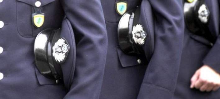 Σύλληψη αστυνομικών για παράνομη φύλαξη επιχειρηματία