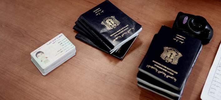 Politico: “Διαστάσεις επιδημίας τα πλαστά διαβατήρια – Ελλάδα και Ιταλία προβληματίζουν τις ΗΠΑ”