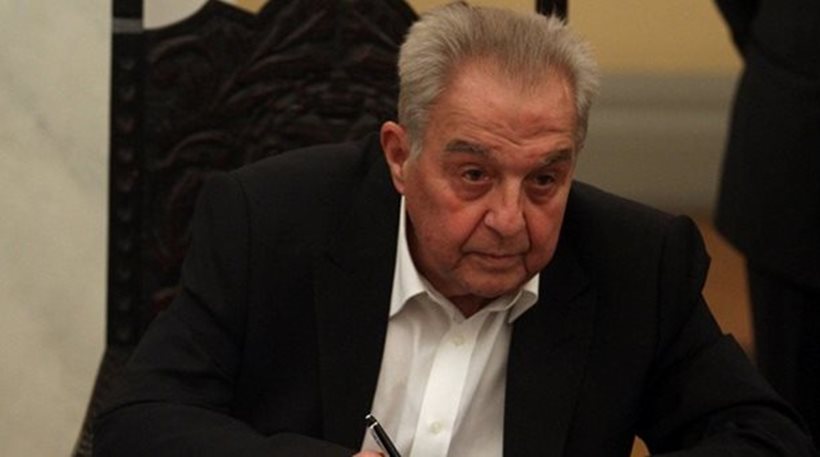 Εμπρηστική επίθεση: Πήγαν να κάψουν τον Α.Φλαμπουράρη ζωντανό!