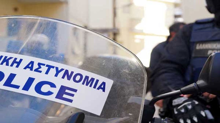 Άρτα: Τους σταμάτησαν για έλεγχο και βρήκαν χρυσαφικά και χρήματα