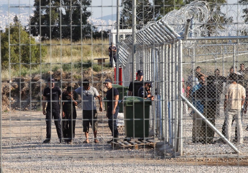 Σχέδια για καταυλισμό- πόλη που θα στεγάσει 10.000 λαθρομετανάστες σε “φιλέτο” της παραλιακής!