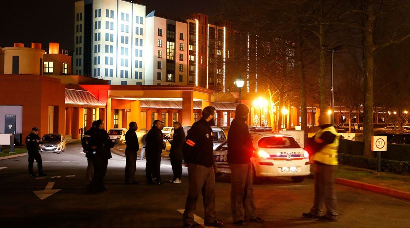 Γαλλία: Φυλάκιση έξι μηνών στον άντρα που συνελήφθη με όπλα κοντά στη Disneyland